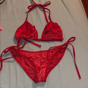 Shiny red “Chynna Dolls” bikini ❤️